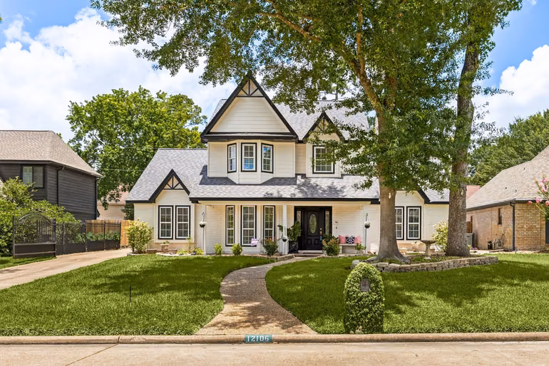 Photo of 12106 Oakcroft Drive, Houston, TX