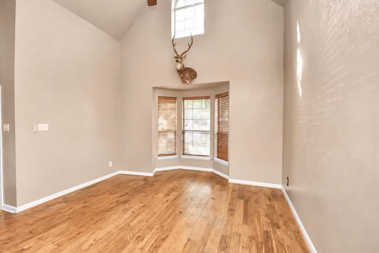 Photo 5 of 5310 Jasper Grove Court, Houston, TX