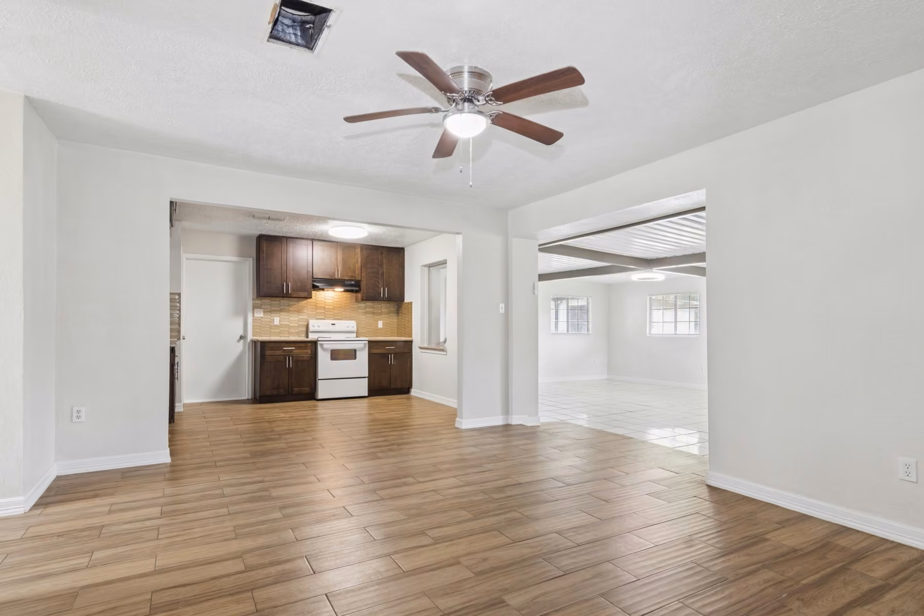 Photo 5 of 12514 Gotham Drive, Houston, TX