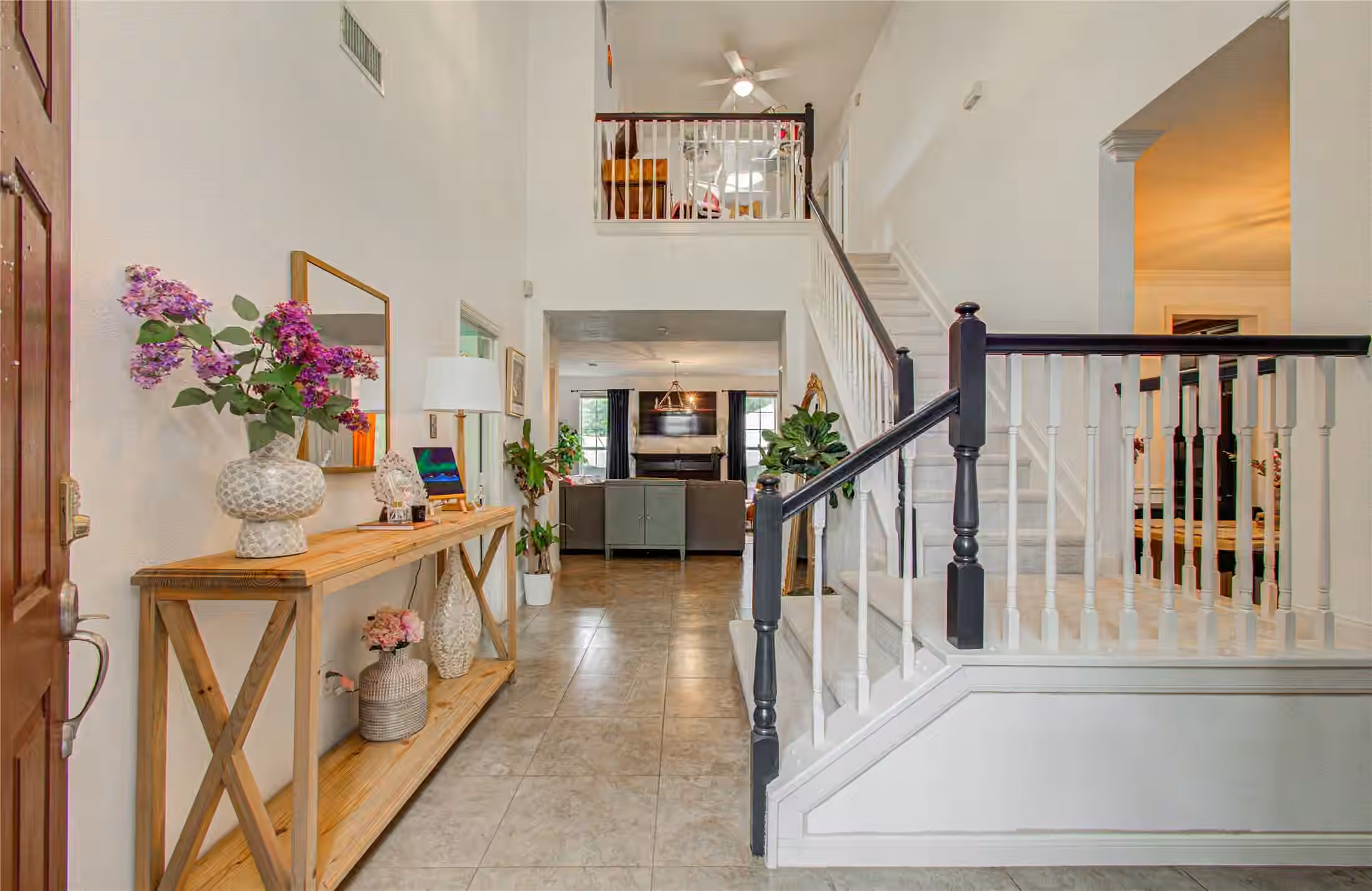 Photo 2 of 47 W Tallowberry Drive, The Woodlands, TX