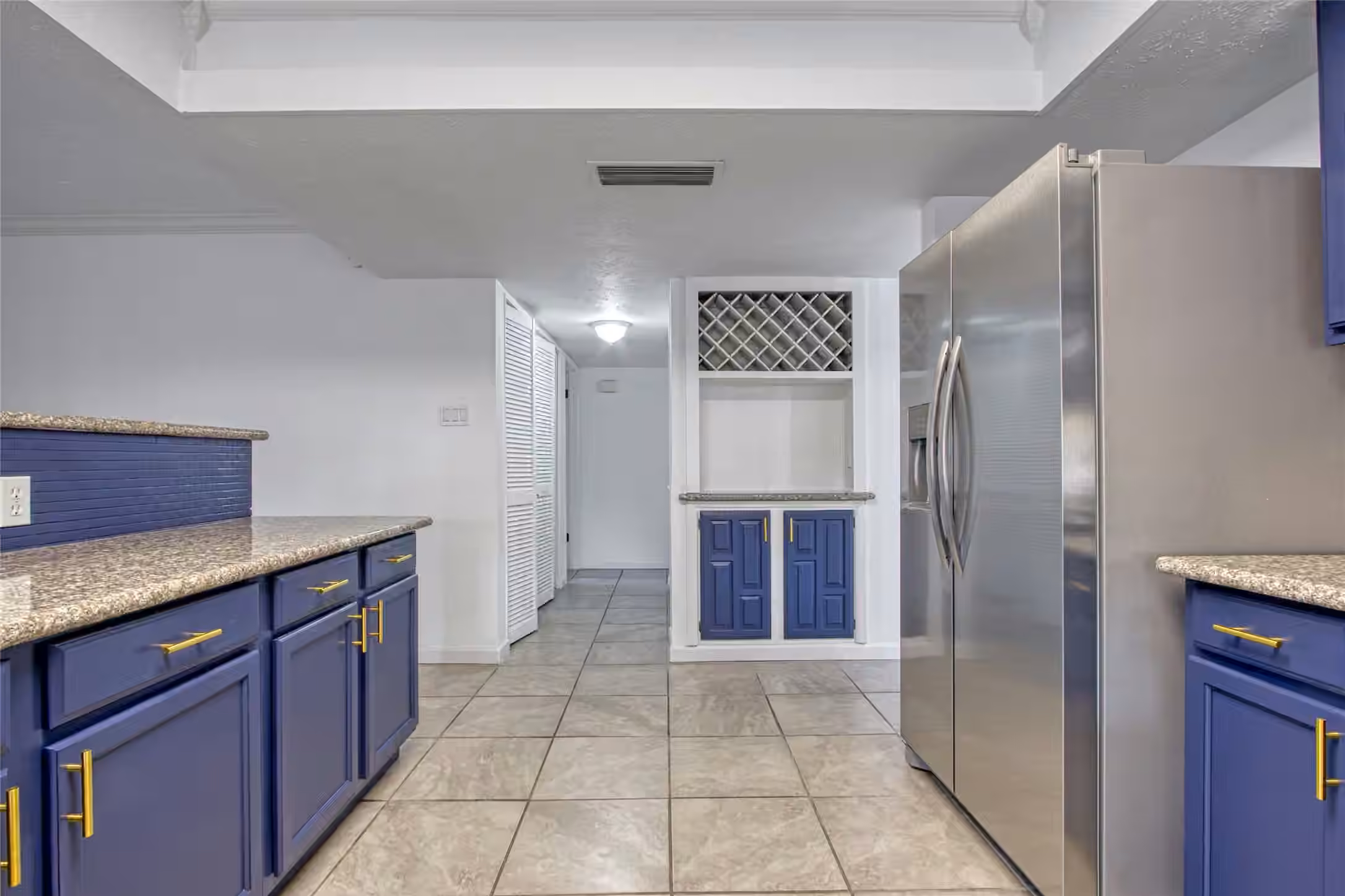 Photo 6 of 5510 Hickory Forest Drive, Houston, TX