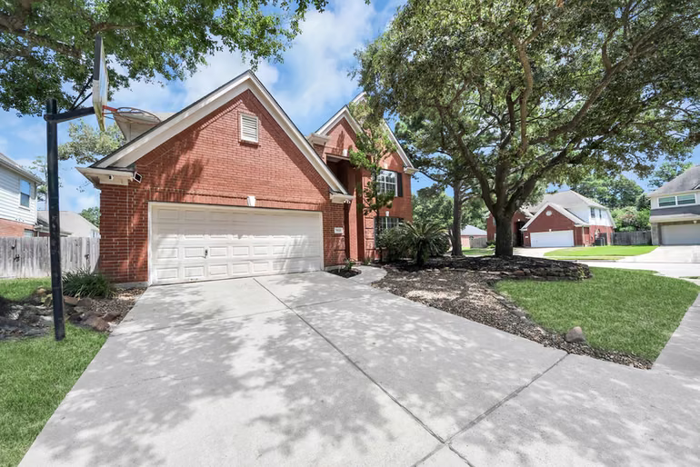 Photo 5 of 11102 Oak Mesa Court, Houston, TX