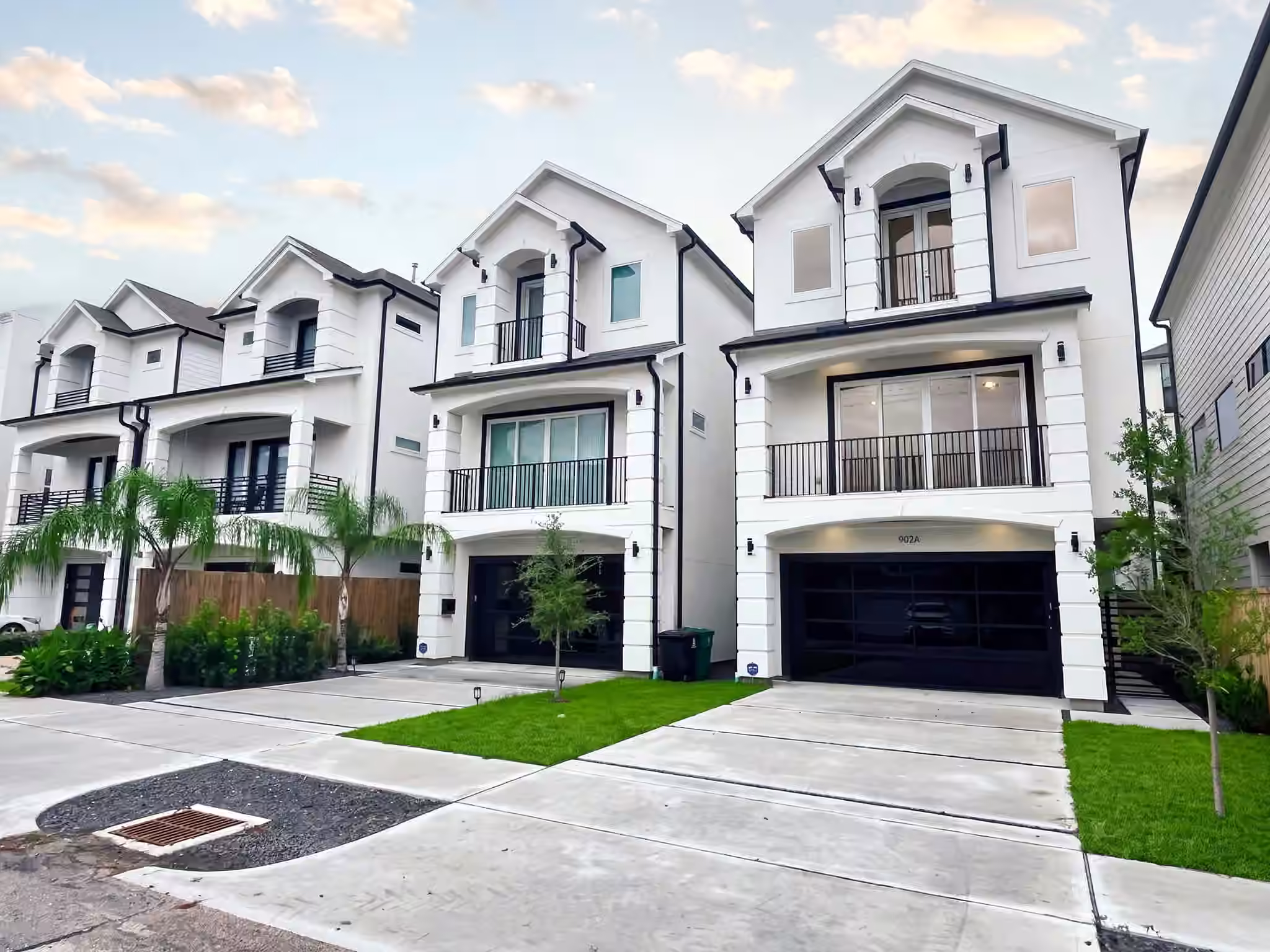 Photo of 902 Knox Street A, Houston, TX