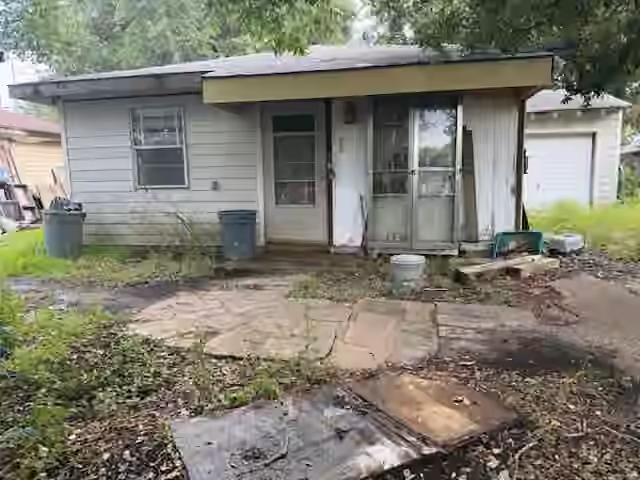 Photo 3 of 3403 2nd Avenue S, Texas City, TX