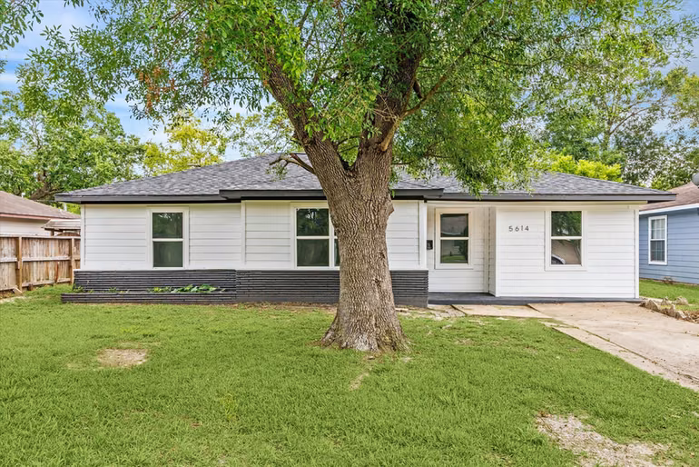 Photo of 5614 El Buey Way, Houston, TX