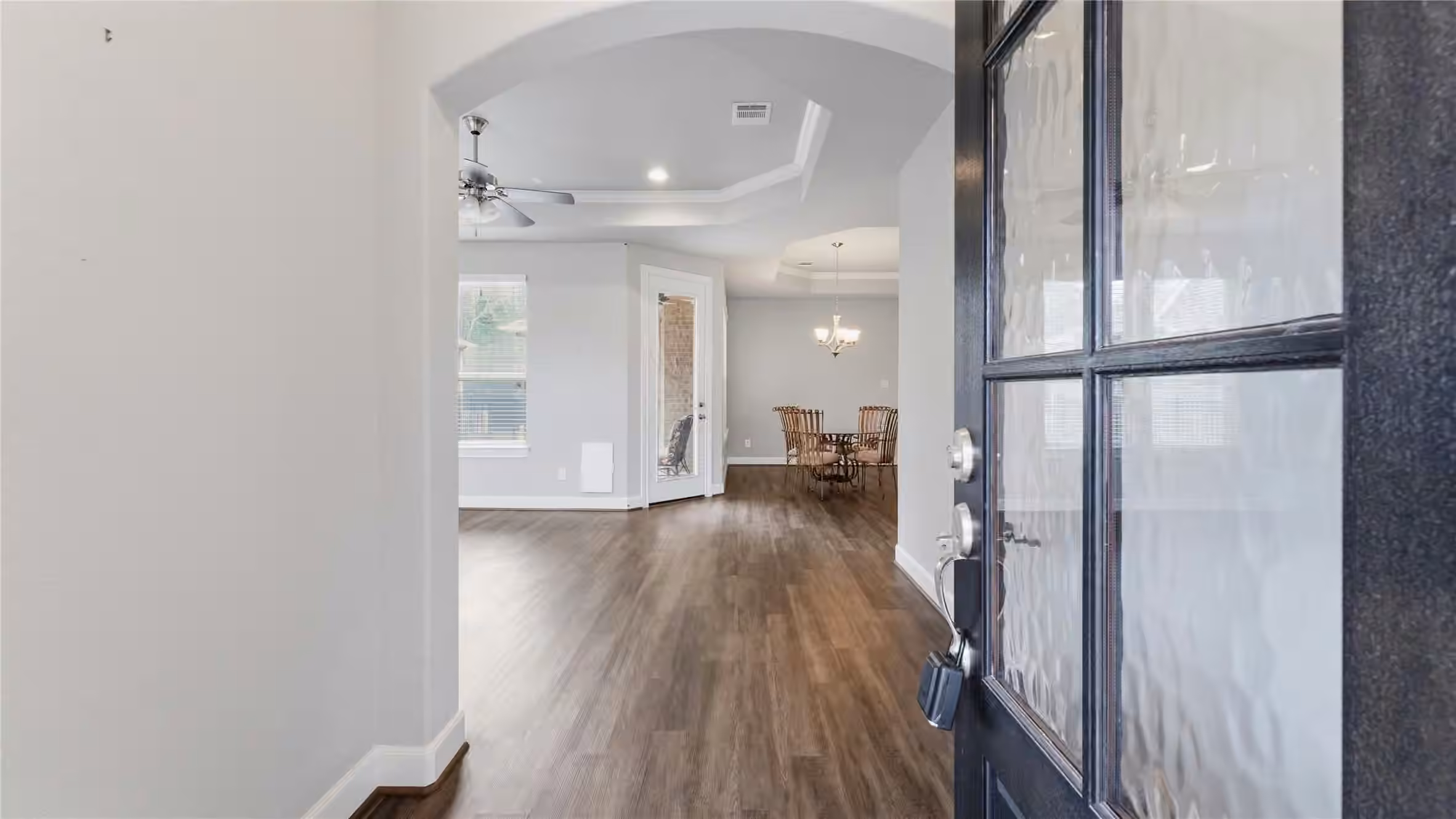 Photo 4 of 12215 Forest Villas Lane, Conroe, TX