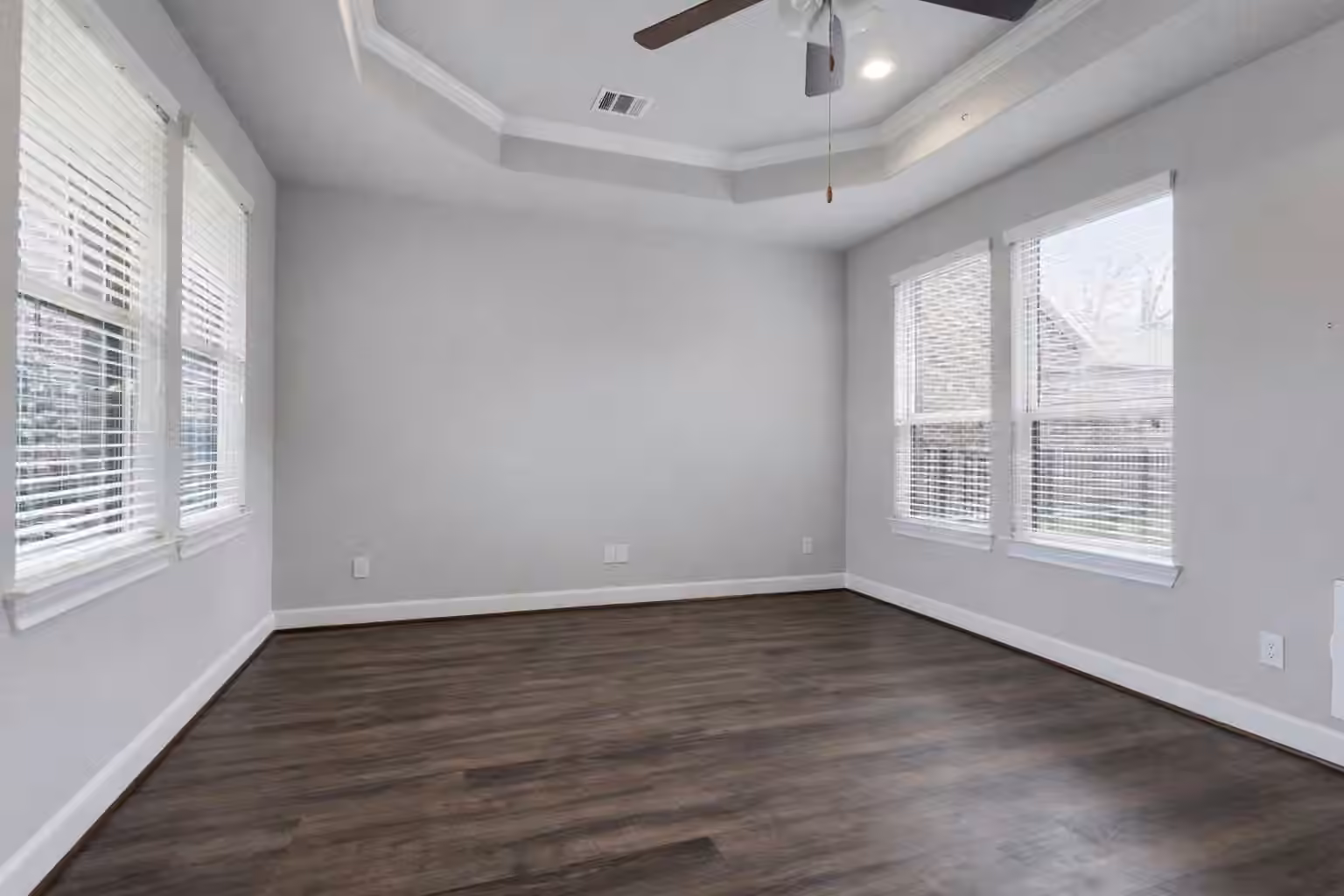 Photo 5 of 12215 Forest Villas Lane, Conroe, TX