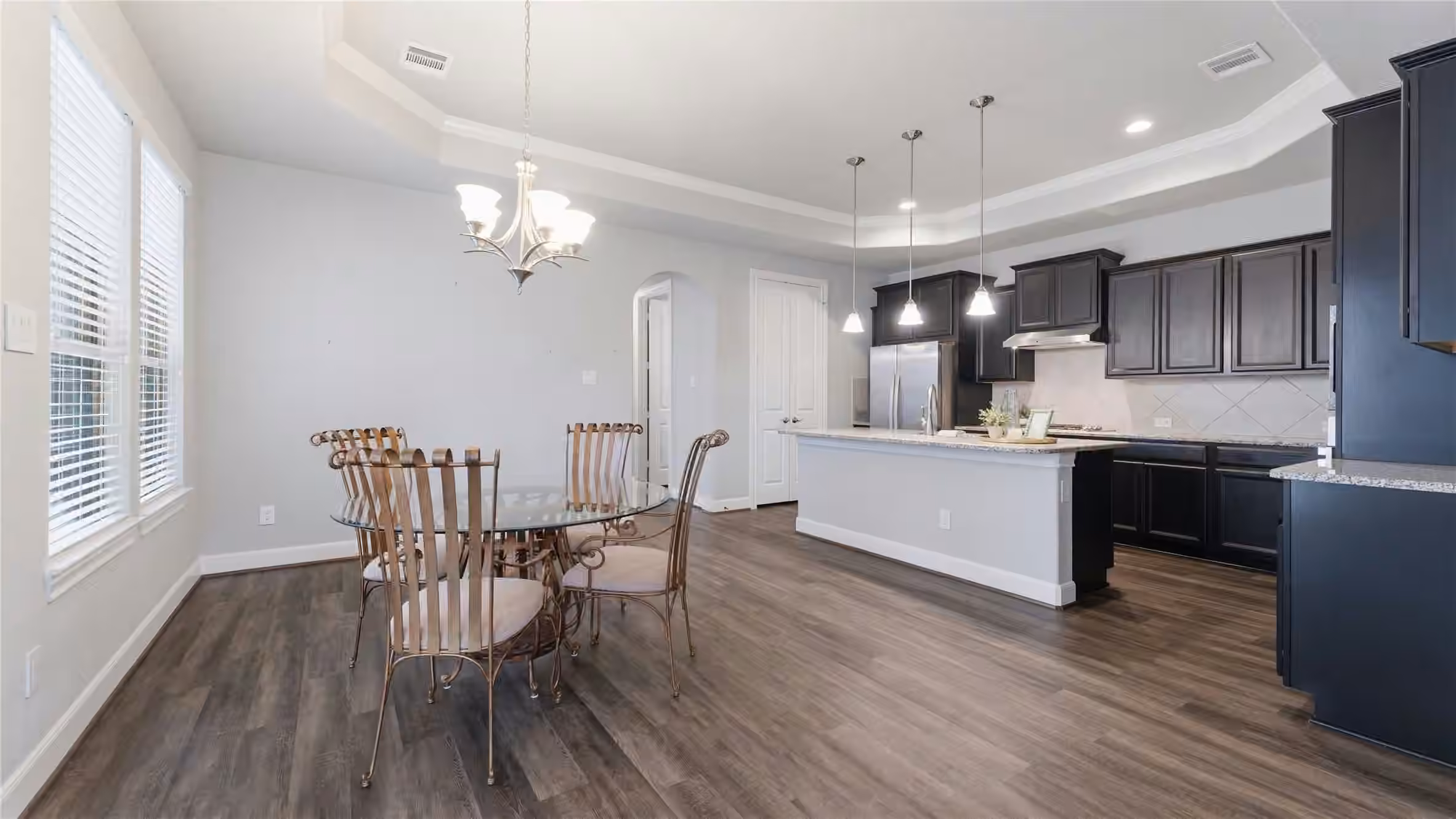 Photo 6 of 12215 Forest Villas Lane, Conroe, TX