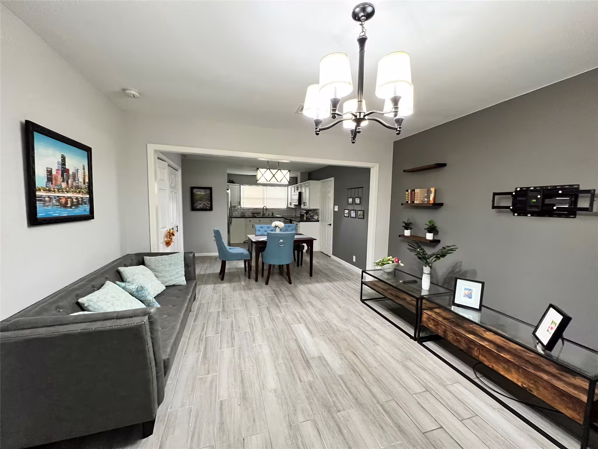 Photo 3 of 106 Avenue G, Sugar Land, TX