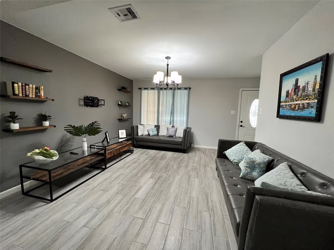 Photo 4 of 106 Avenue G, Sugar Land, TX