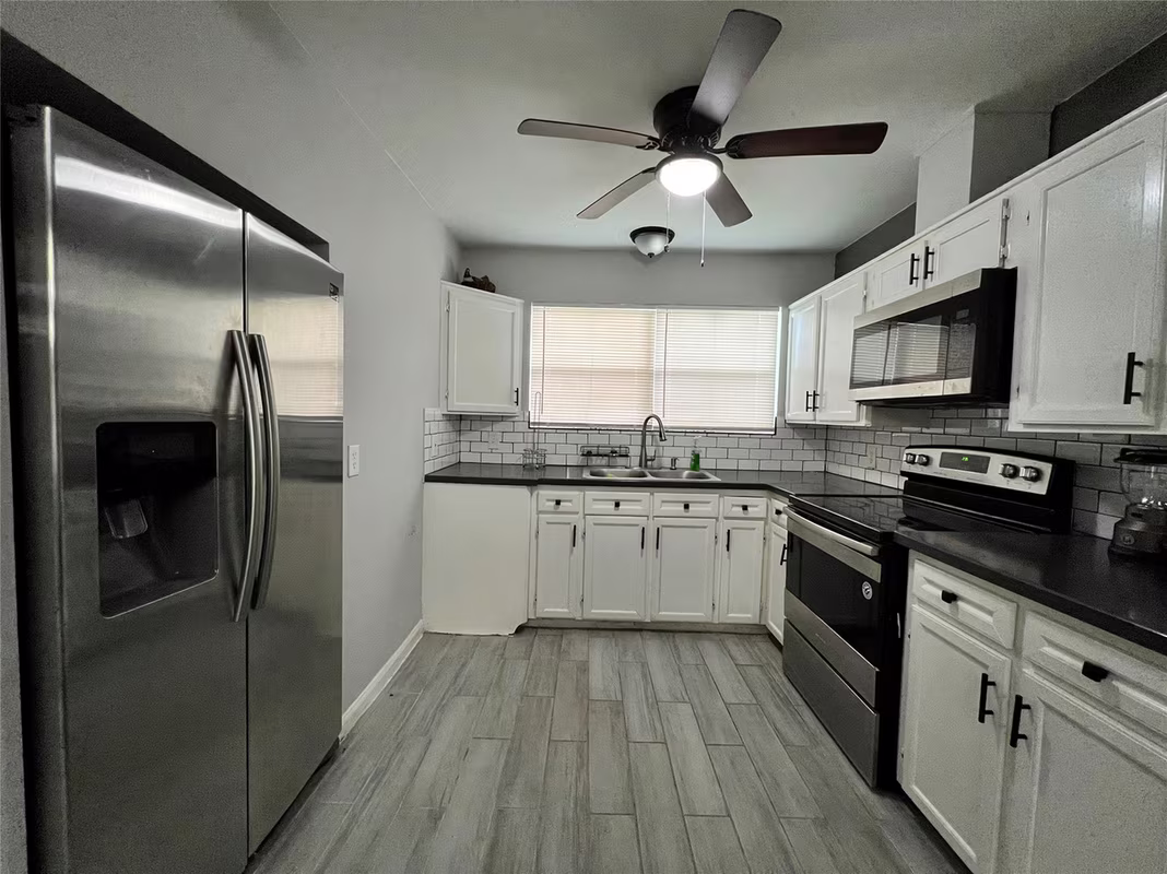 Photo 6 of 106 Avenue G, Sugar Land, TX