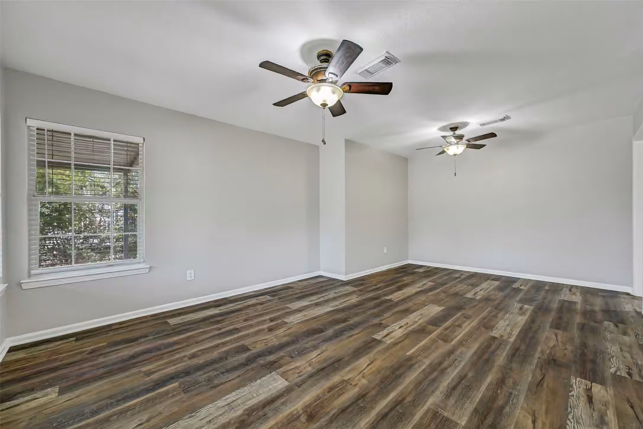 Photo 4 of 1419 Harris Avenue, Pasadena, TX