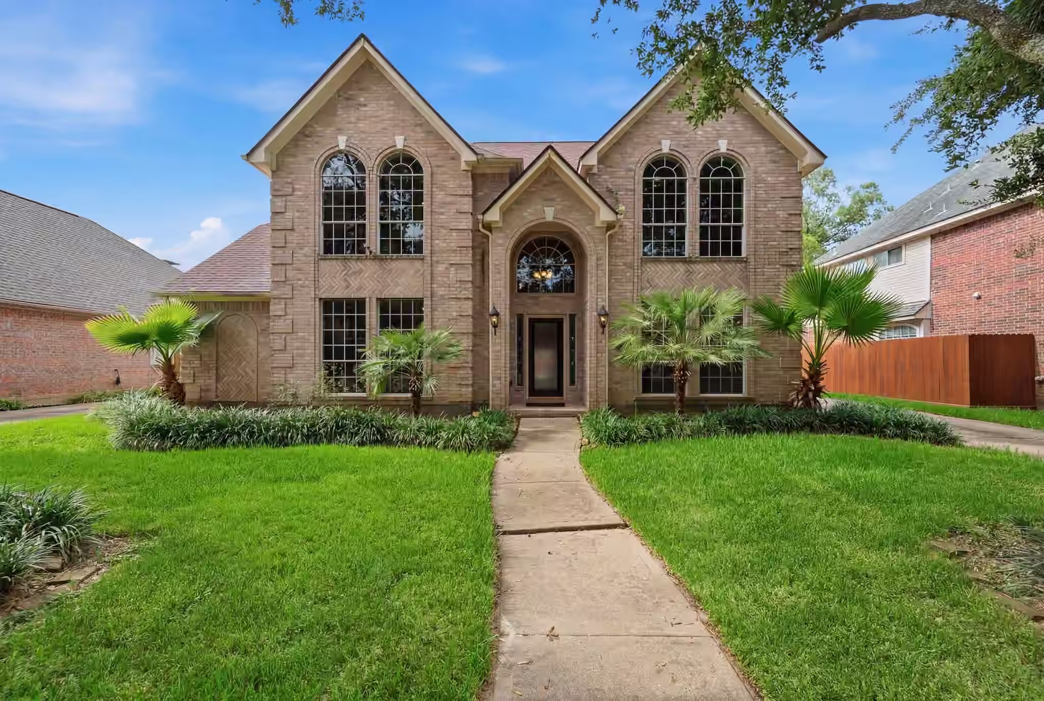 Photo of 2202 Parkview Lane, Missouri City, TX 77459