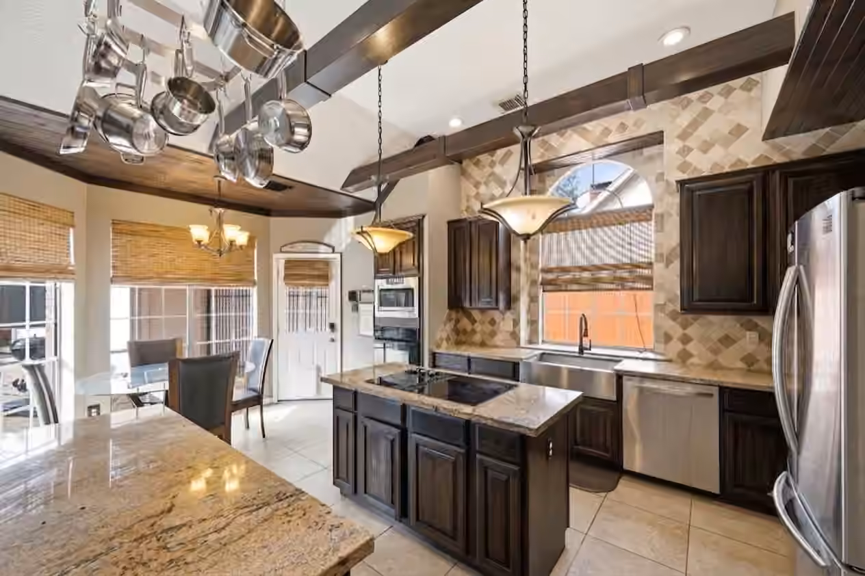 Photo 3 of 2202 Parkview Lane, Missouri City, TX