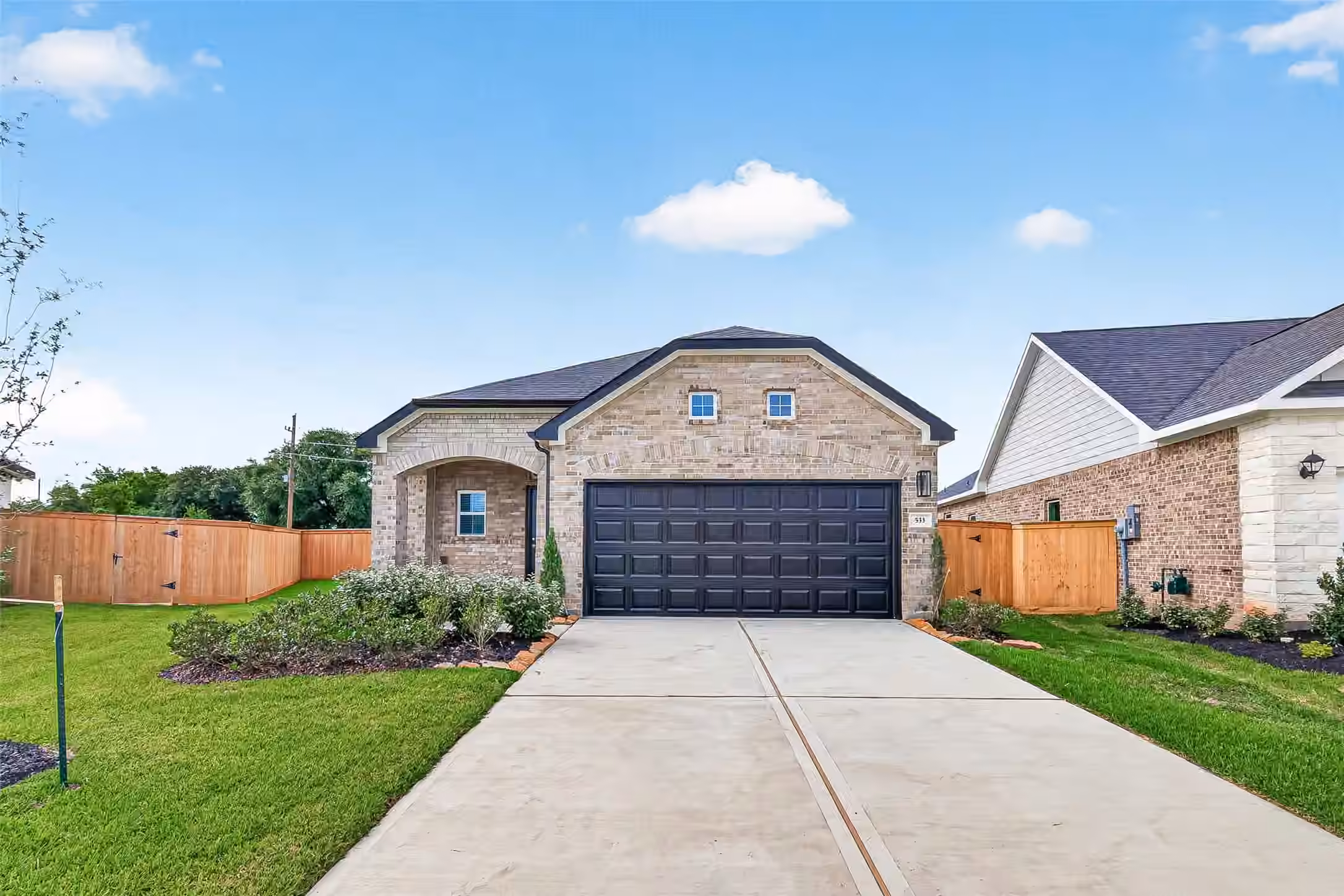 Photo of 533 Stone Placa Trail, Brookshire, TX 77423