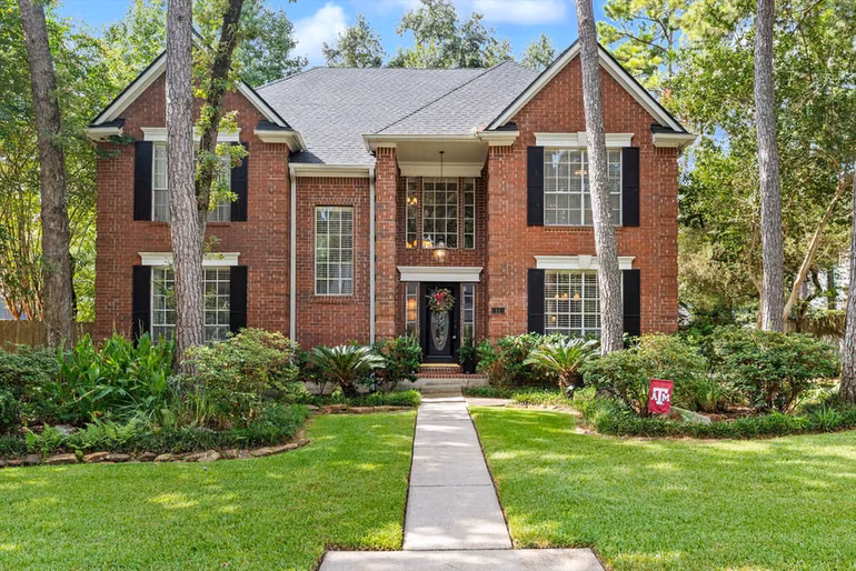 Photo 3 of 11 Golden Place, The Woodlands, TX