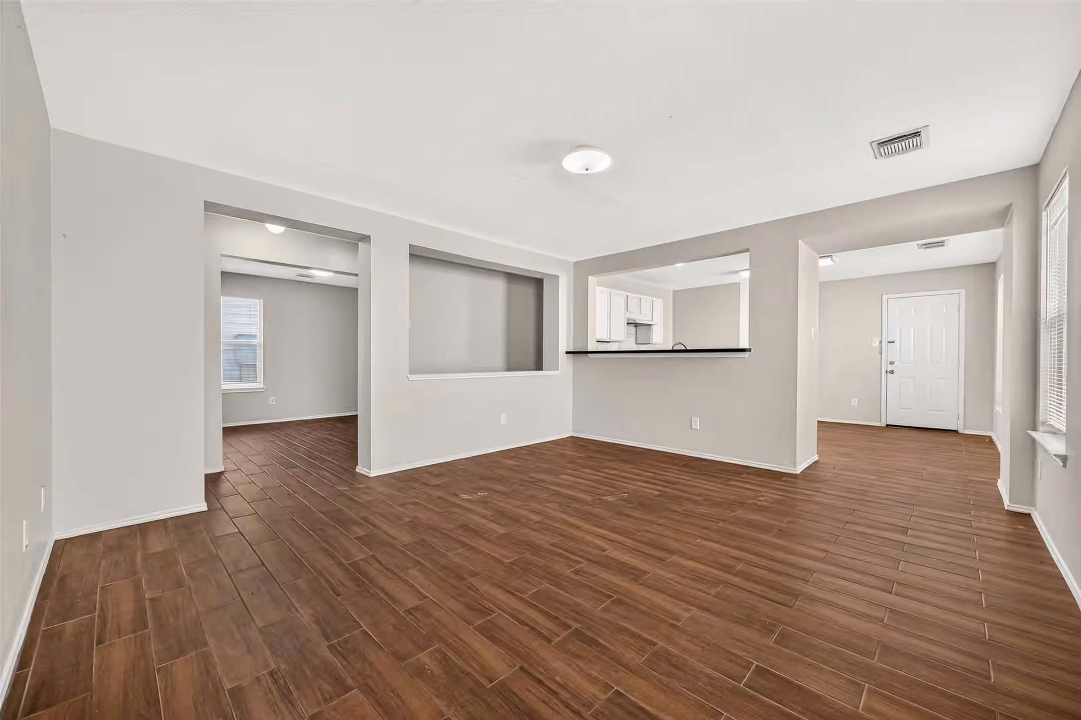 Photo 6 of 12926 Valleygate Lane, Houston, TX