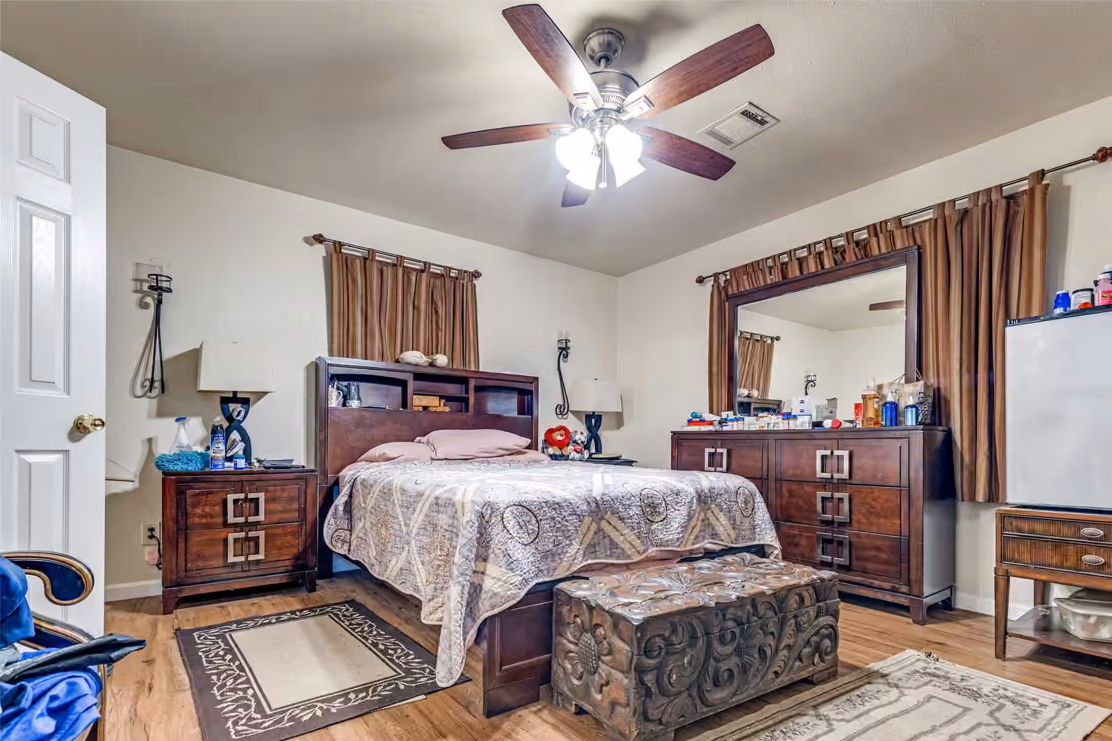 Photo 6 of 9101 Homewood Lane NE, Houston, TX