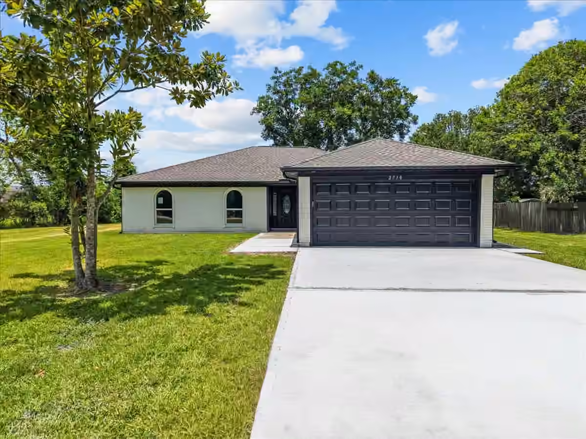 Photo of 2730 Mary Lane, Dickinson, TX 77539