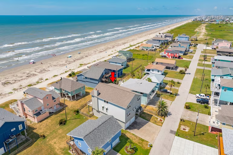 Photo 4 of 13037 John Reynolds Road, Galveston, TX