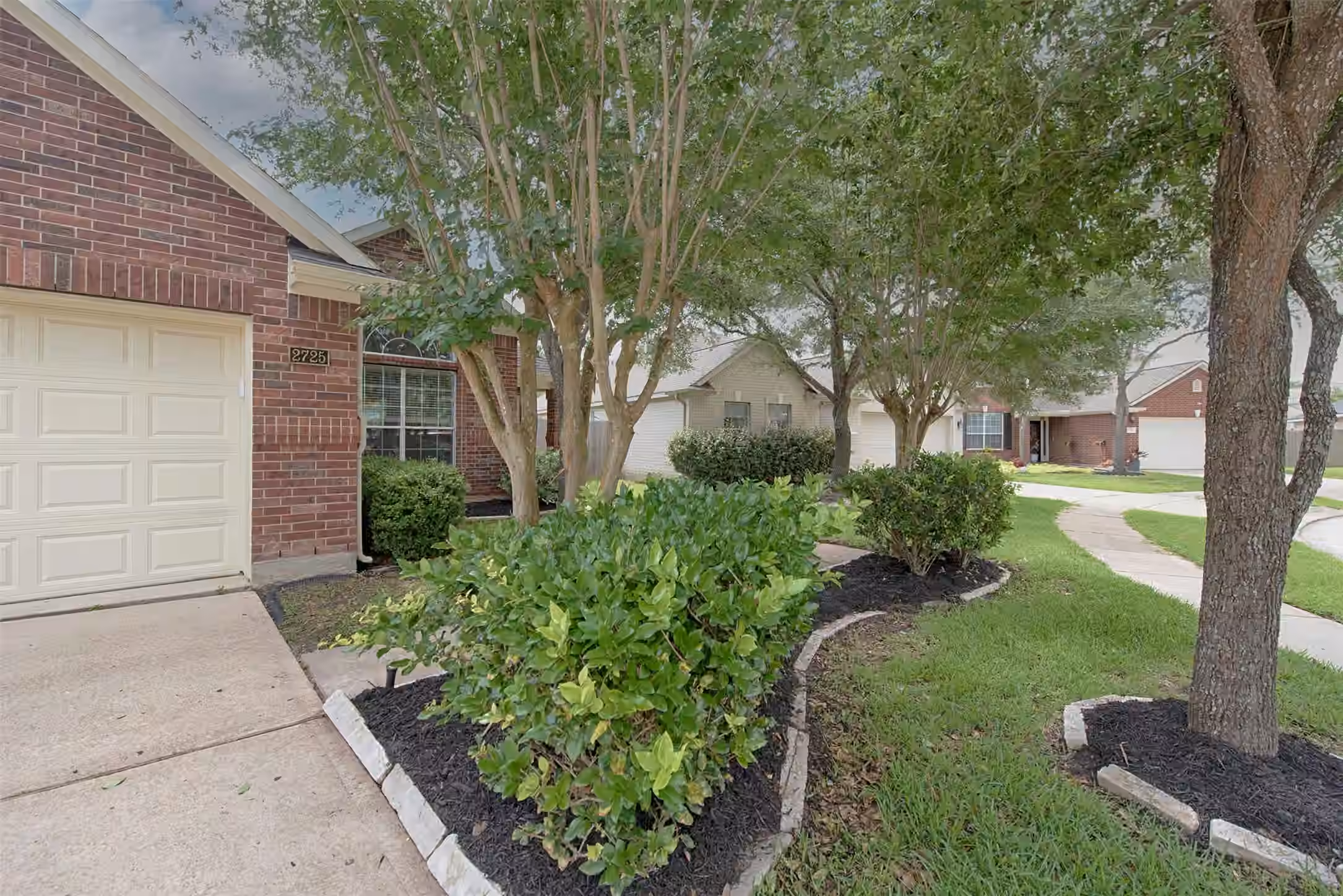 Photo 5 of 2725 Hidden Landing Drive, Pearland, TX