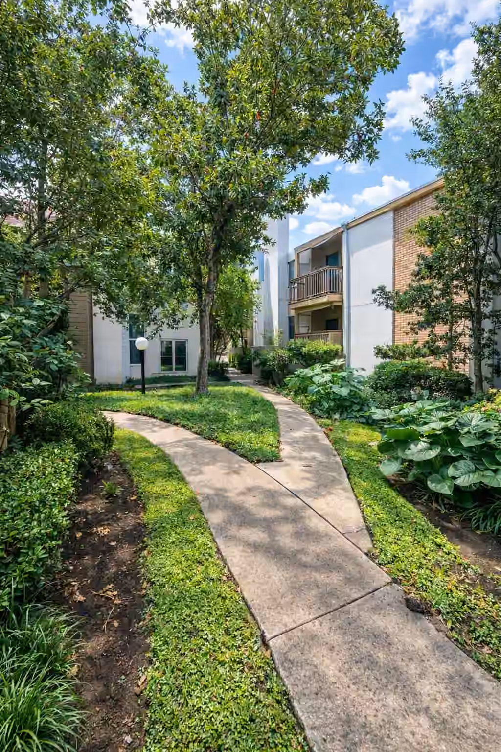 Photo 2 of 10047 Westpark Drive 73, Houston, TX