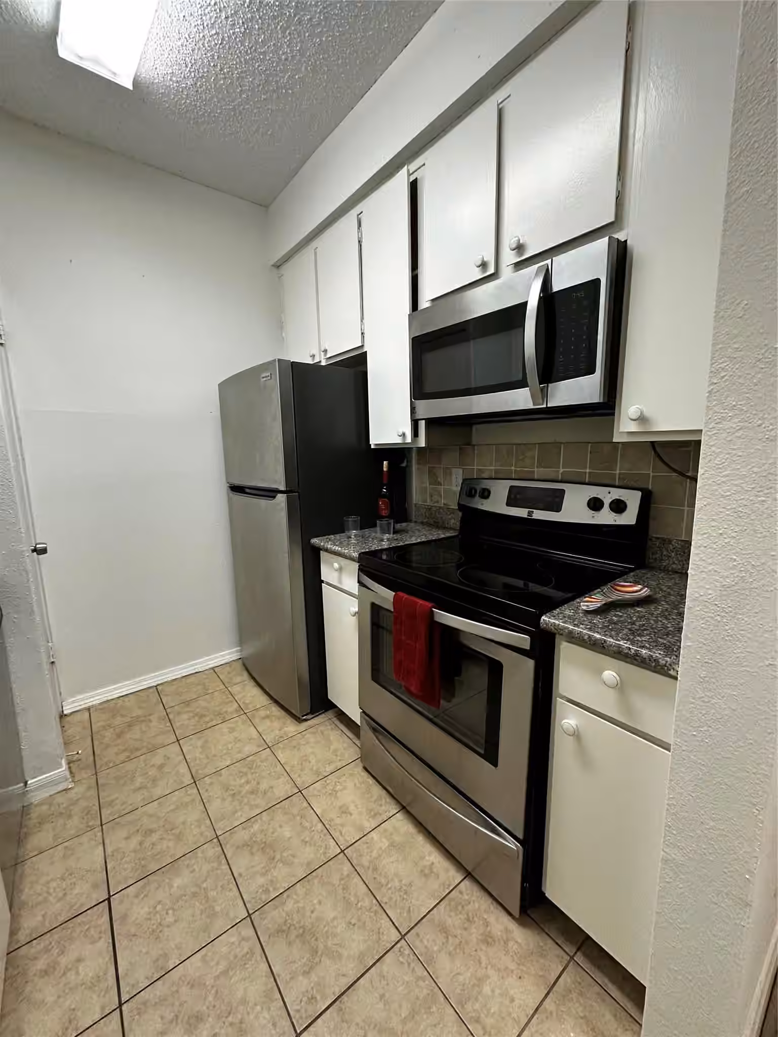 Photo 5 of 10047 Westpark Drive 73, Houston, TX