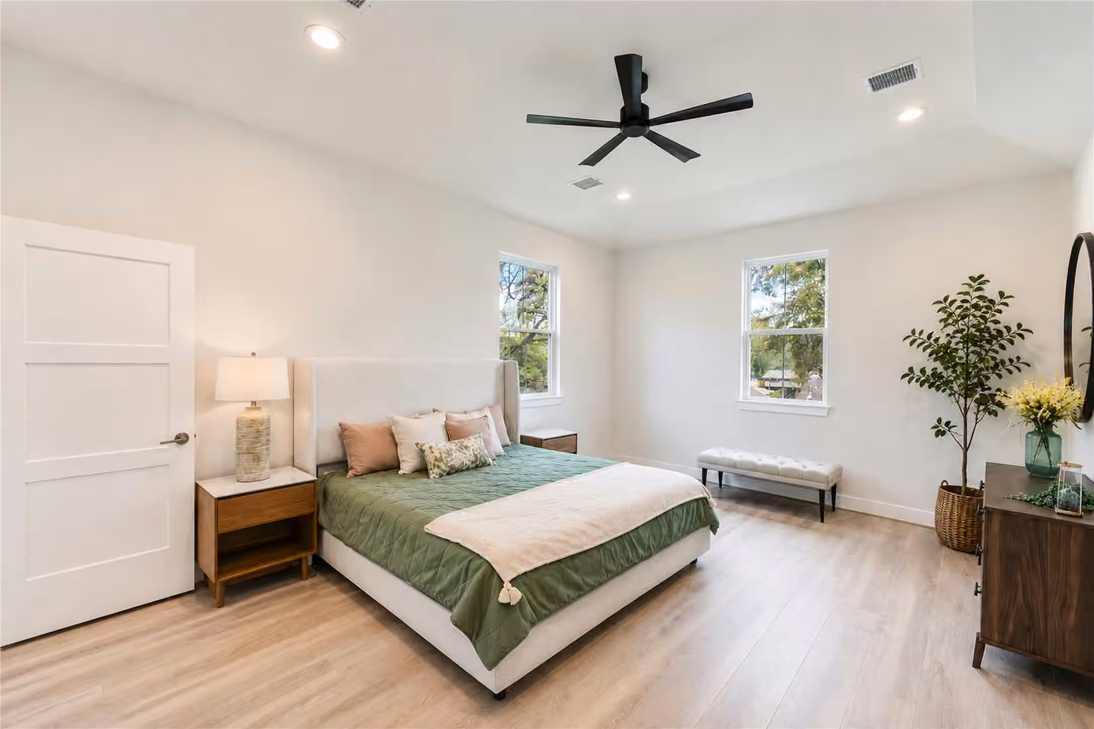 Photo 4 of 11108 Bauman Road, Houston, TX