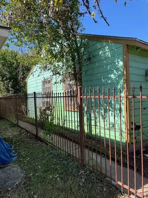 Photo 3 of 903 Bank Drive, Galena Park, TX