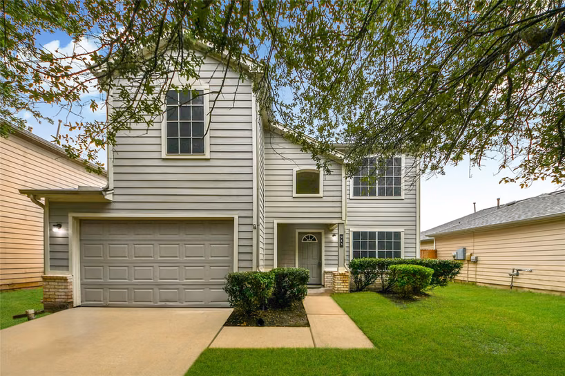 Photo 3 of 915 Grand Plains Drive, Houston, TX