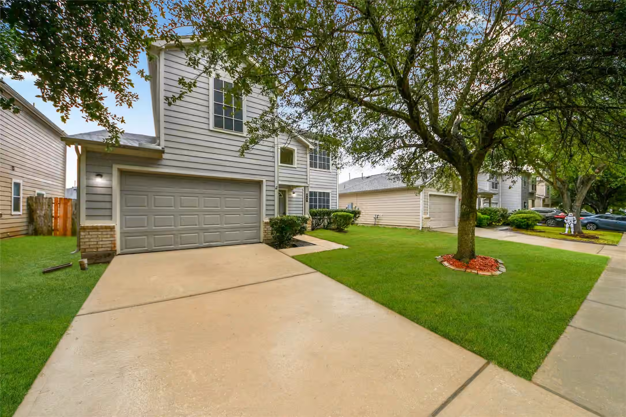 Photo 5 of 915 Grand Plains Drive, Houston, TX
