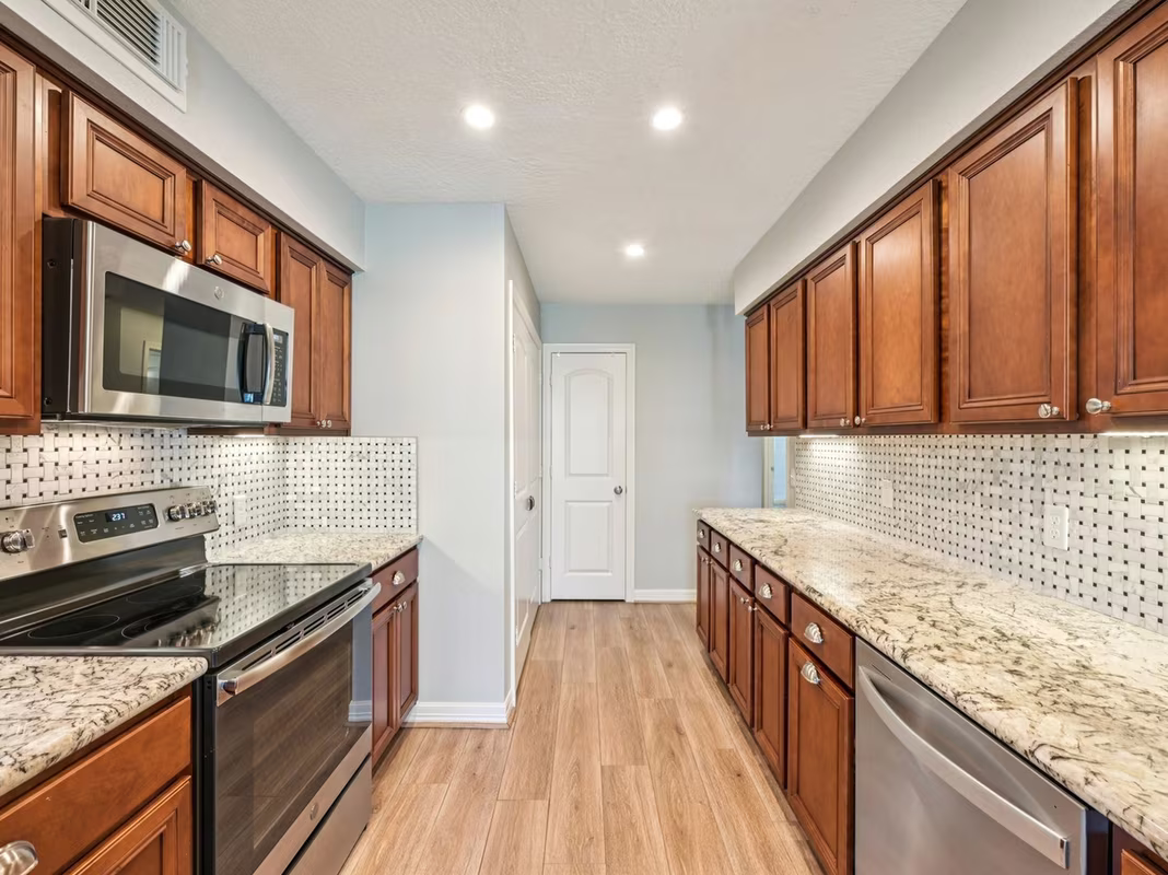 Photo 7 of 64 Hideaway Drive, Friendswood, TX