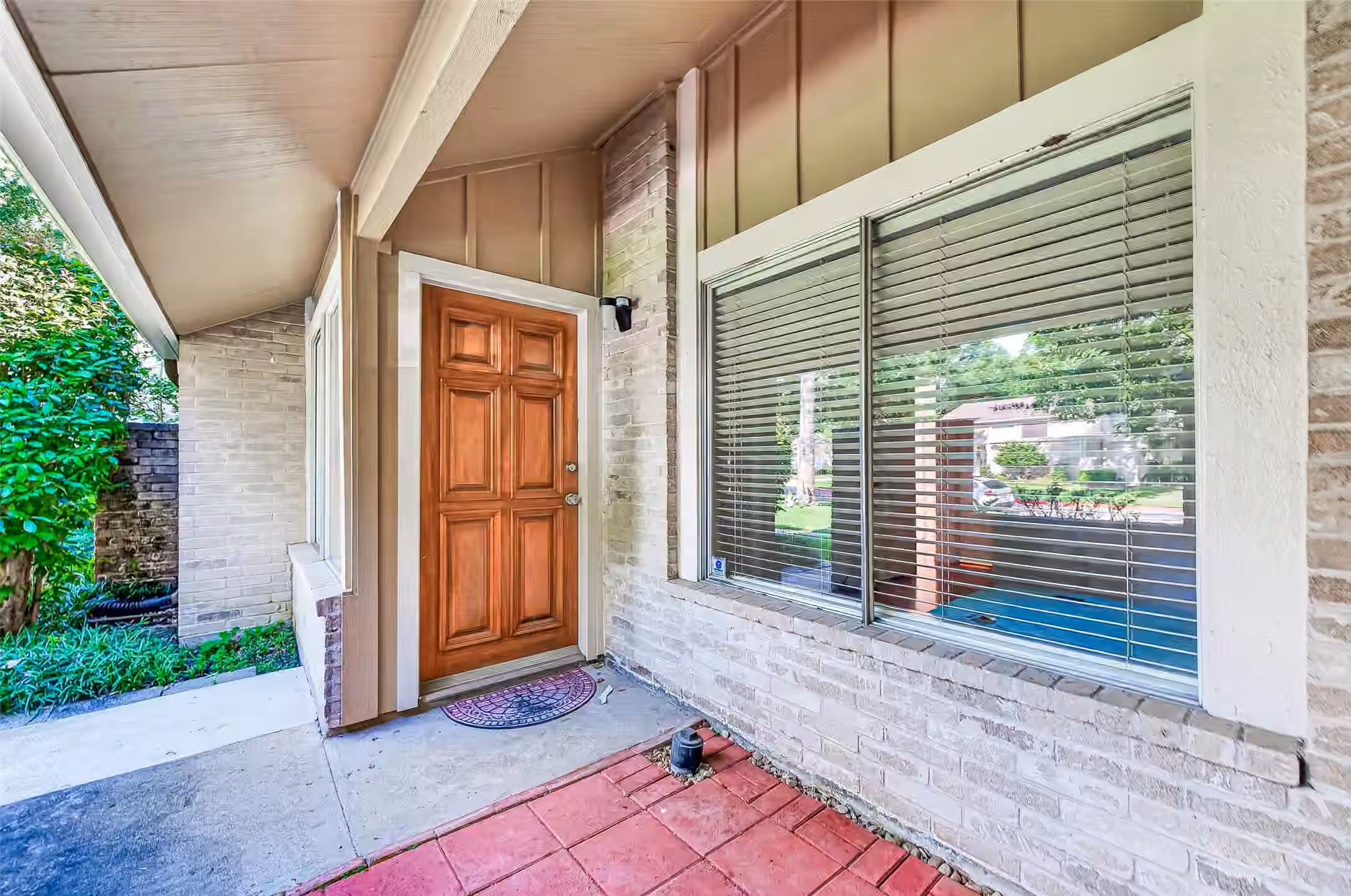 Photo 5 of 11677 Village Place Dr, Houston, TX