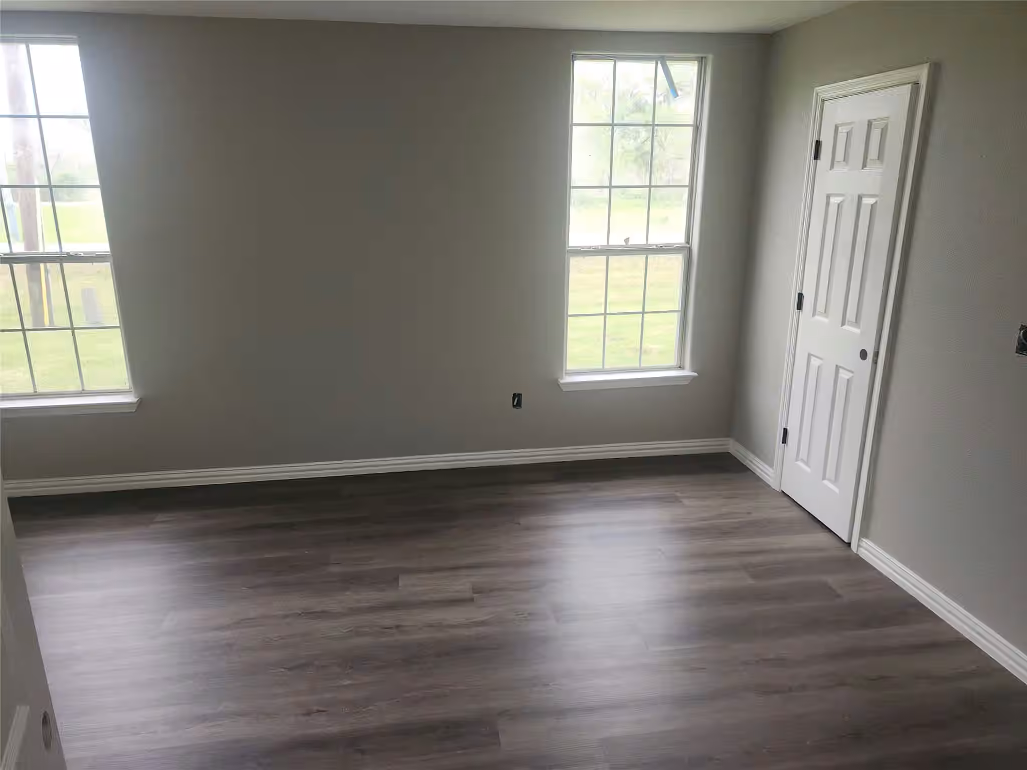 Photo 5 of 839 Yaupon Street, Clute, TX