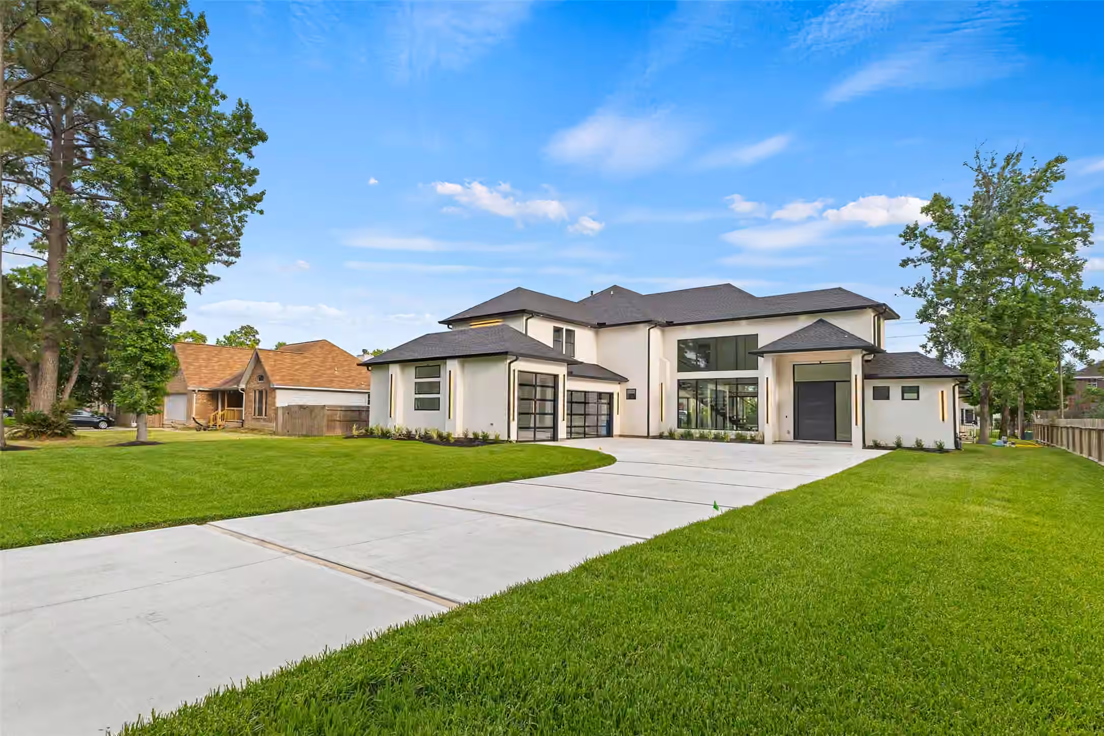 Photo of 5907 Weisinger Dr, Magnolia, TX 77354