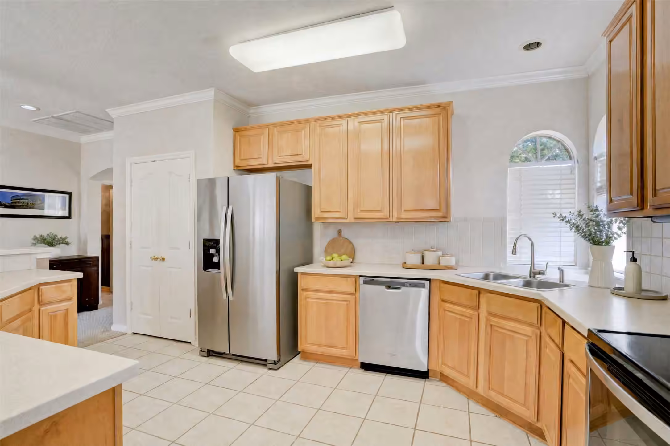 Photo 5 of 7022 Treaschwig Road, Spring, TX