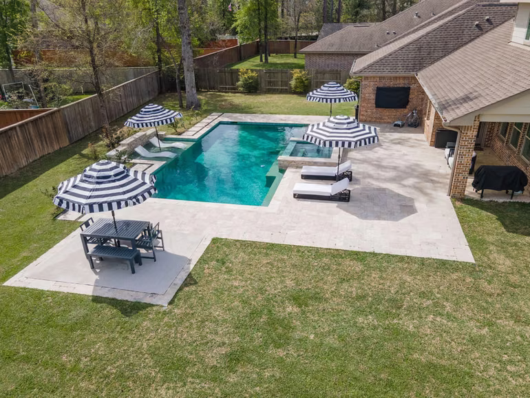 Photo 6 of 414 Rowan Pine Court, Conroe, TX