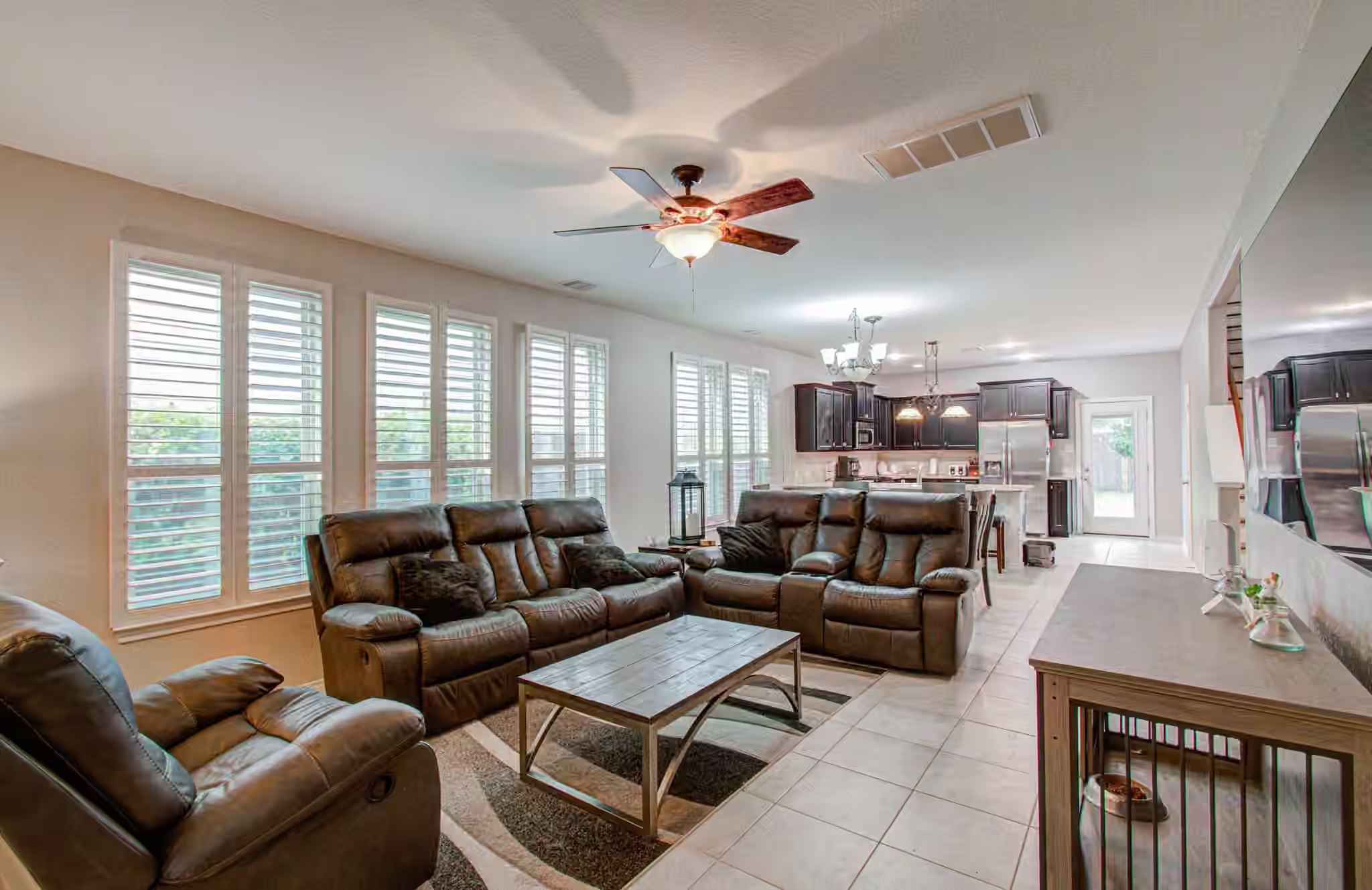 Photo 4 of 6882 Dogwood Cliff Lane, League City, TX
