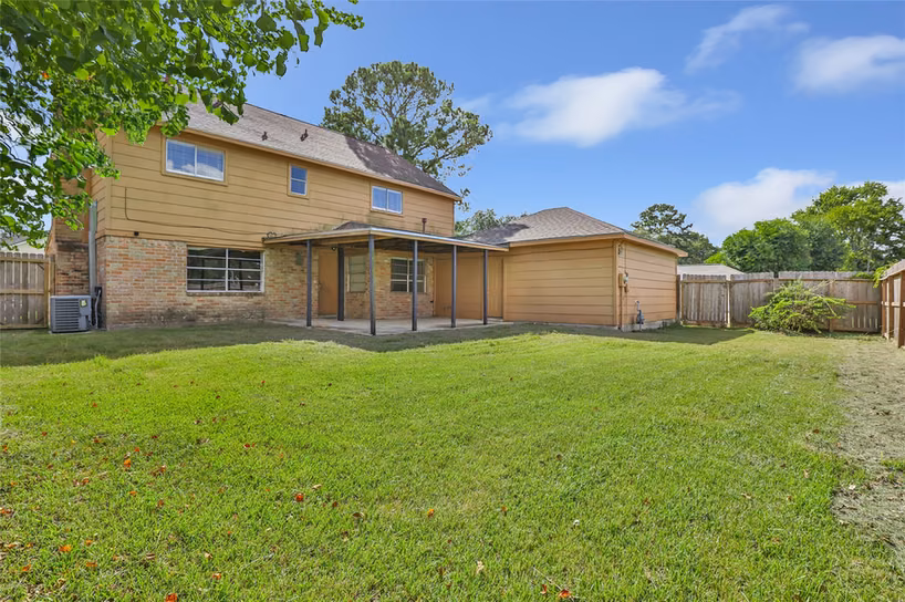 Photo 5 of 5603 Mossy Timbers Drive, Humble, TX