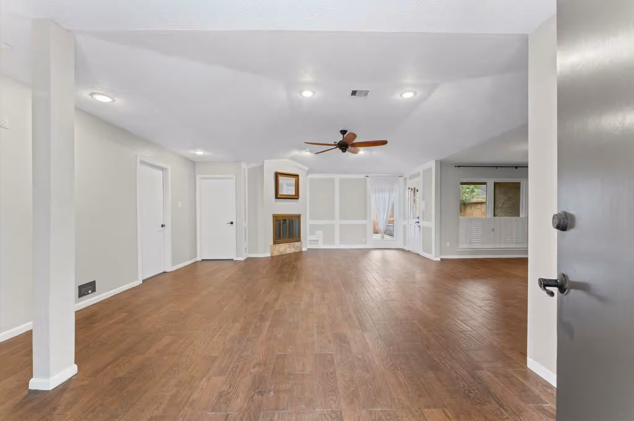 Photo 6 of 7731 Quail Meadow Drive, Houston, TX
