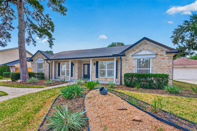 Photo 2 of 15402 Ripplestream Street, Houston, TX