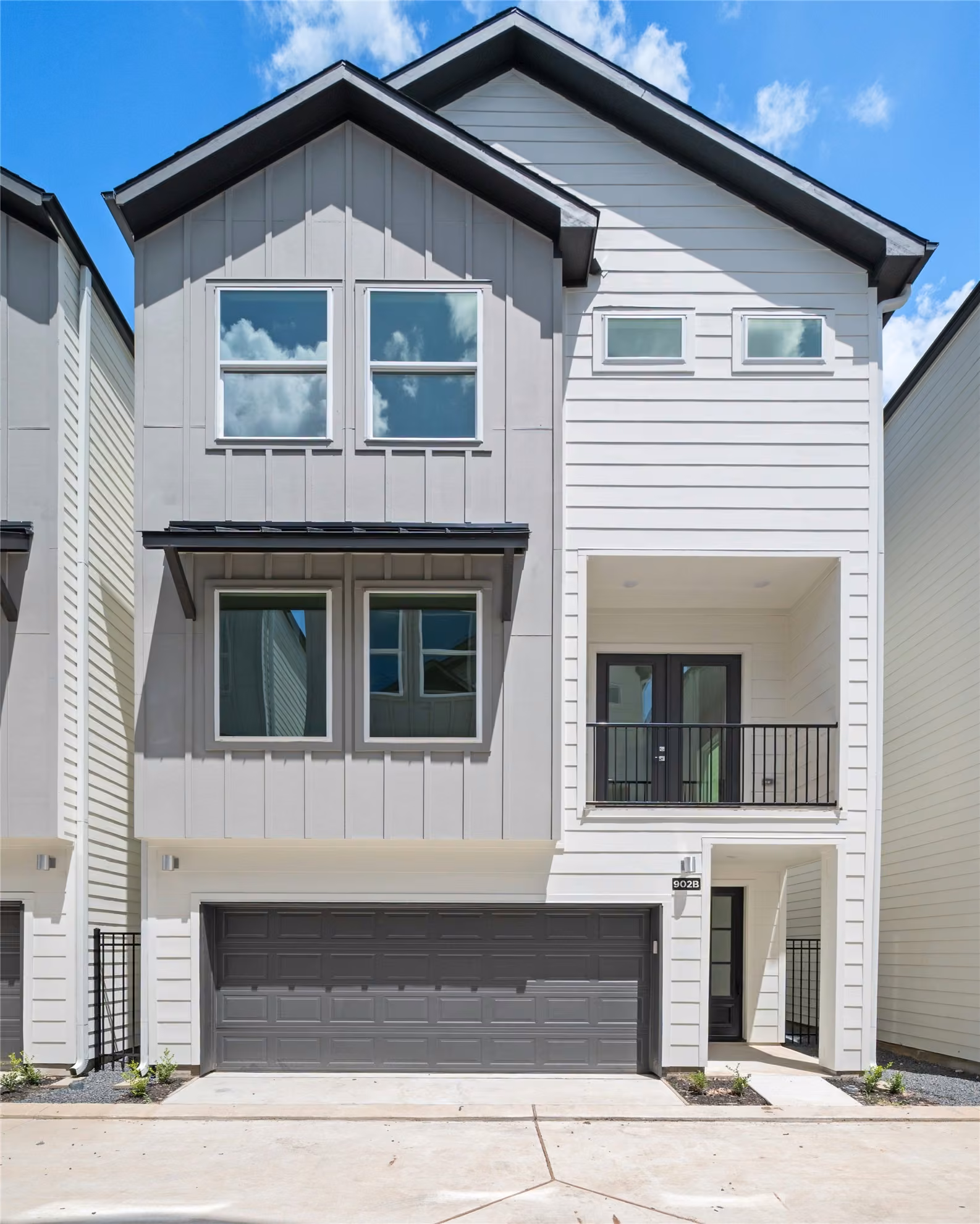 Photo 2 of 902 Kern Street B, Houston, TX