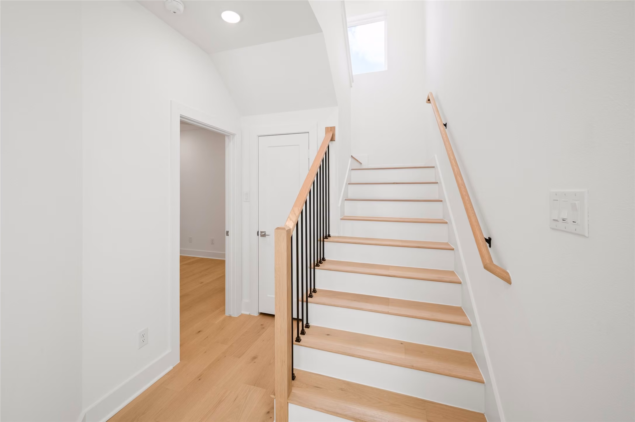 Photo 6 of 902 Kern Street B, Houston, TX