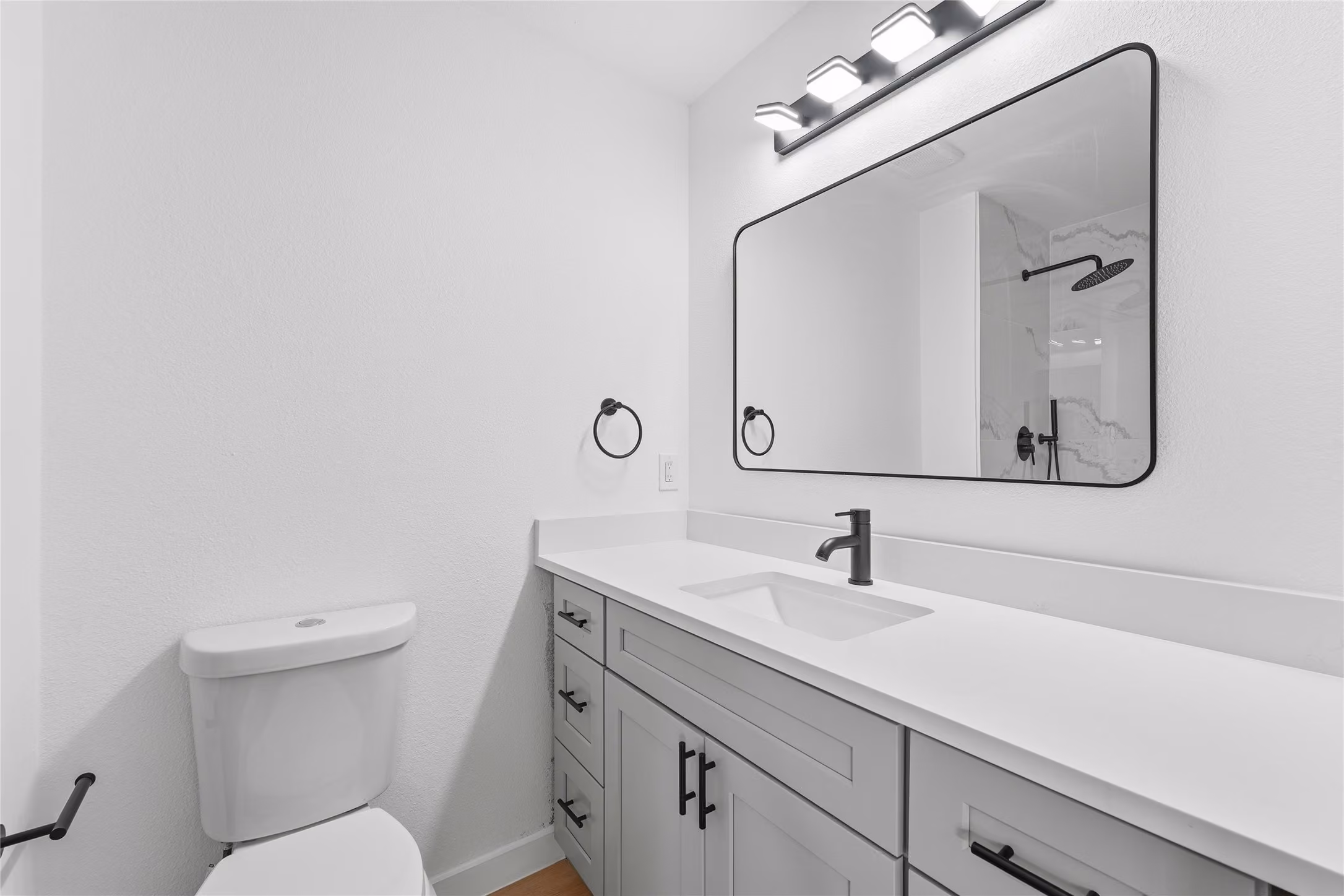 Photo 5 of 11330 Raven View Drive, Houston, TX