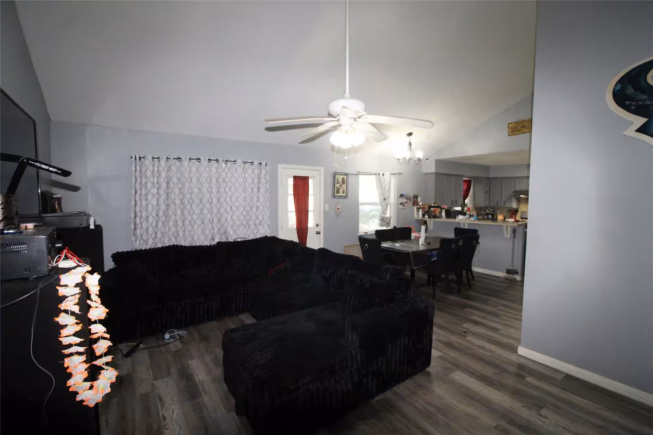 Photo 5 of 4705 30th Street E, Dickinson, TX