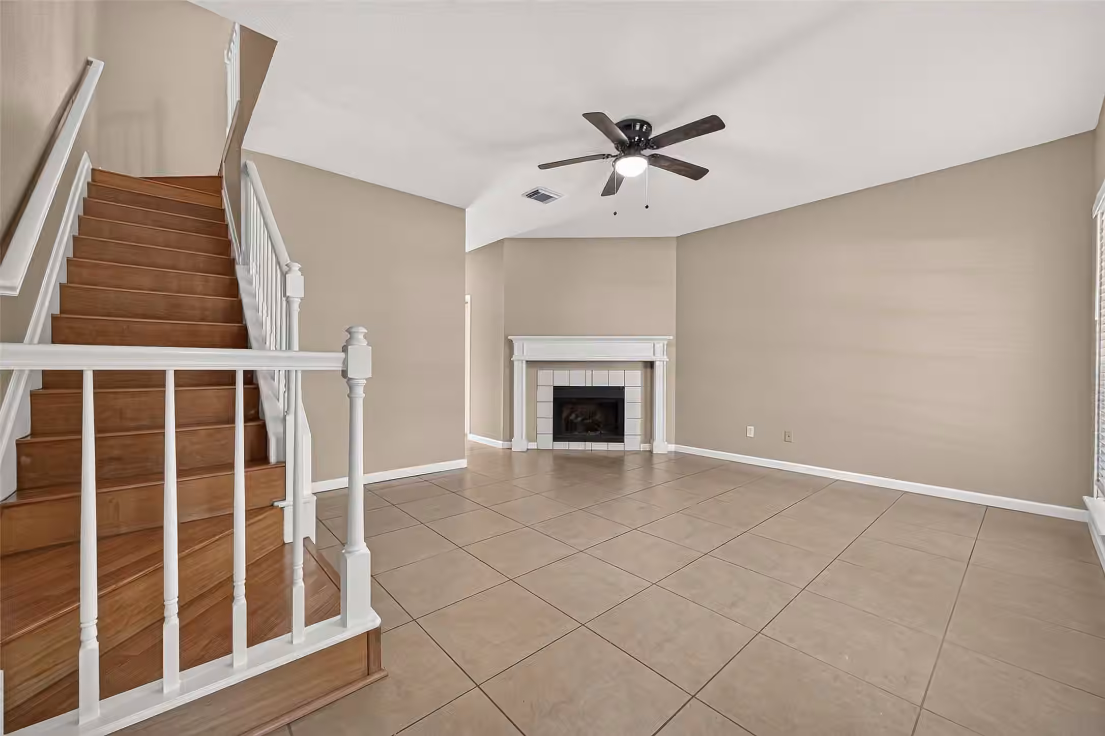 Photo 5 of 2930 Grants Lake Boulevard 2202, Sugar Land, TX