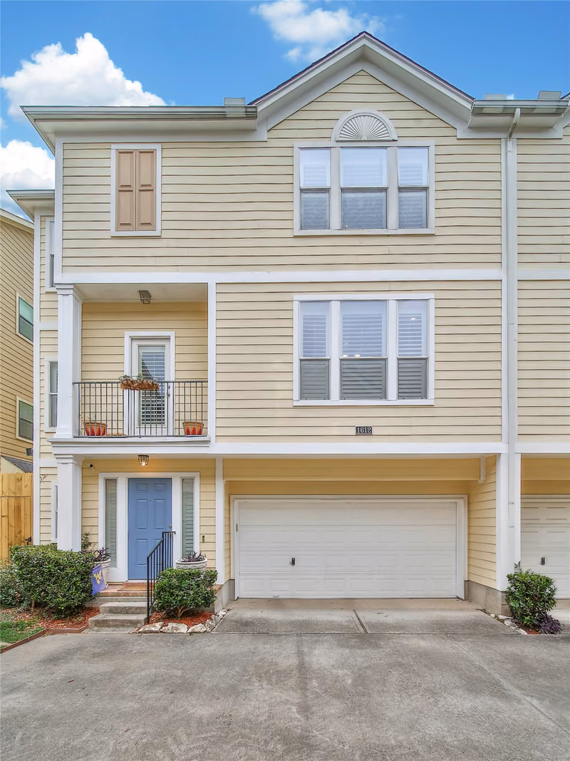 Photo 4 of 1612 W 25th Street, Houston, TX