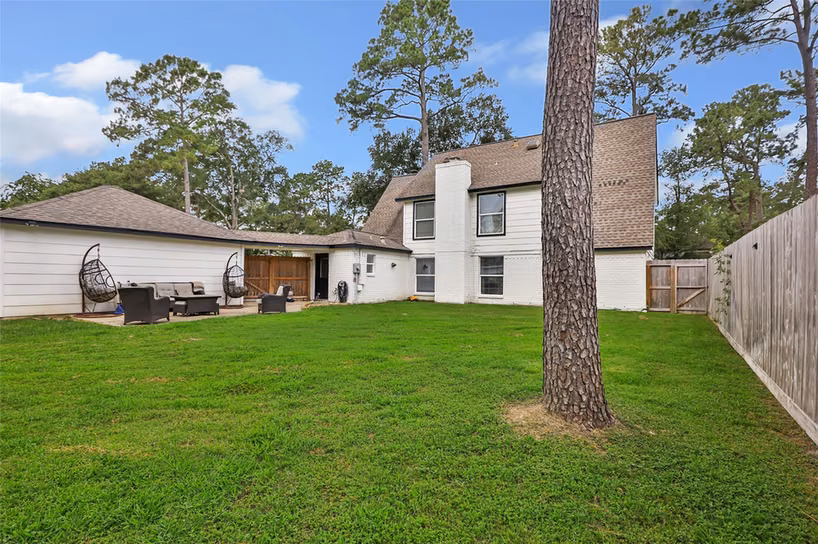 Photo 3 of 5419 Summerfield Lane, Spring, TX