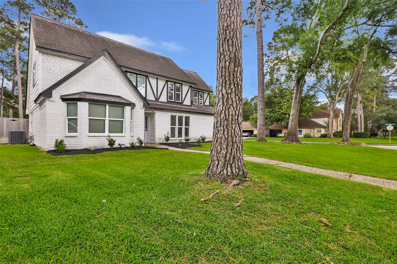 Photo 4 of 5419 Summerfield Lane, Spring, TX