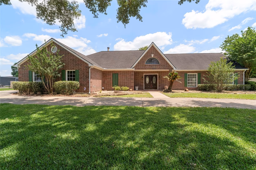 Photo 2 of 26101 Hunter Lane, Katy, TX